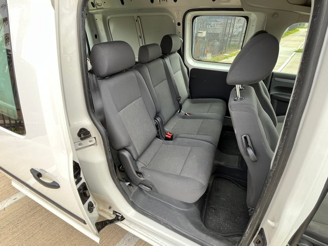 Three rear seats in Volkswagen Caddy Crew Cab