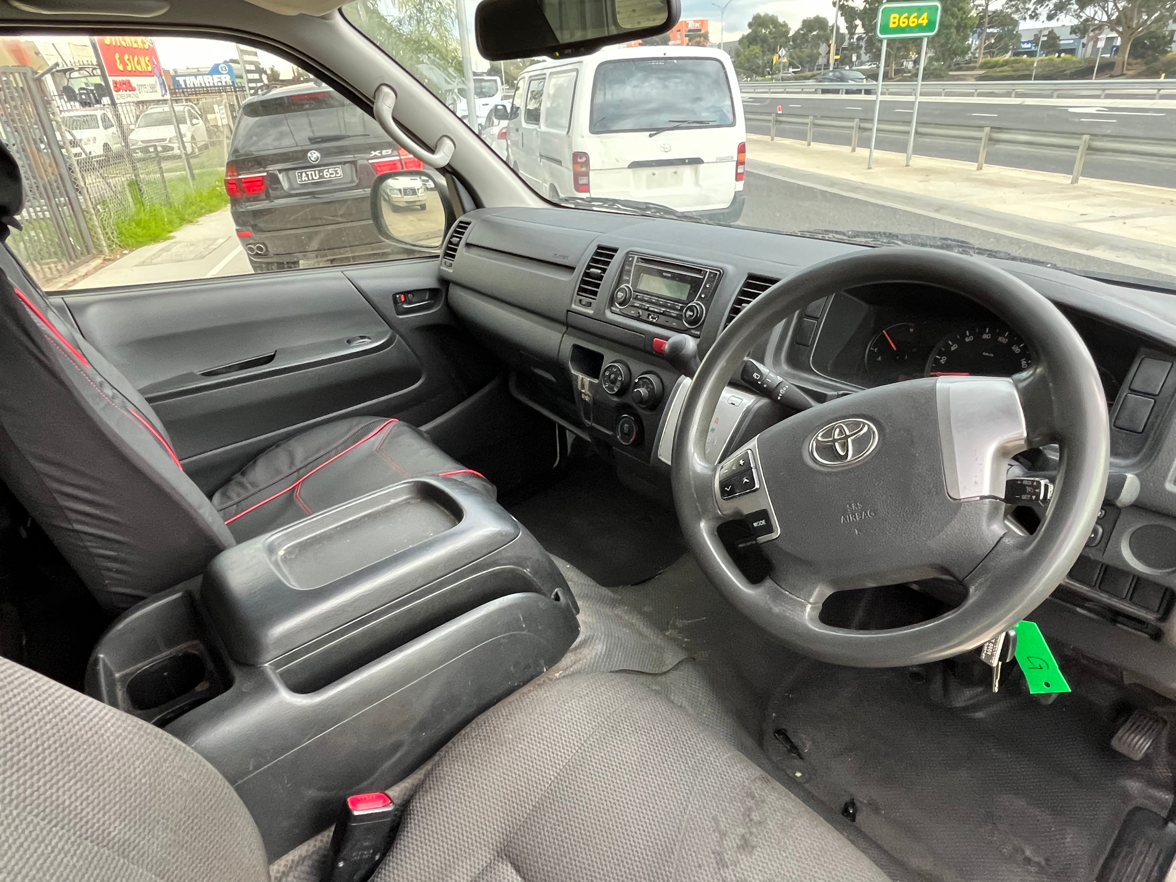 2014 Toyota Hiace LWB TRH201R MY14 Van