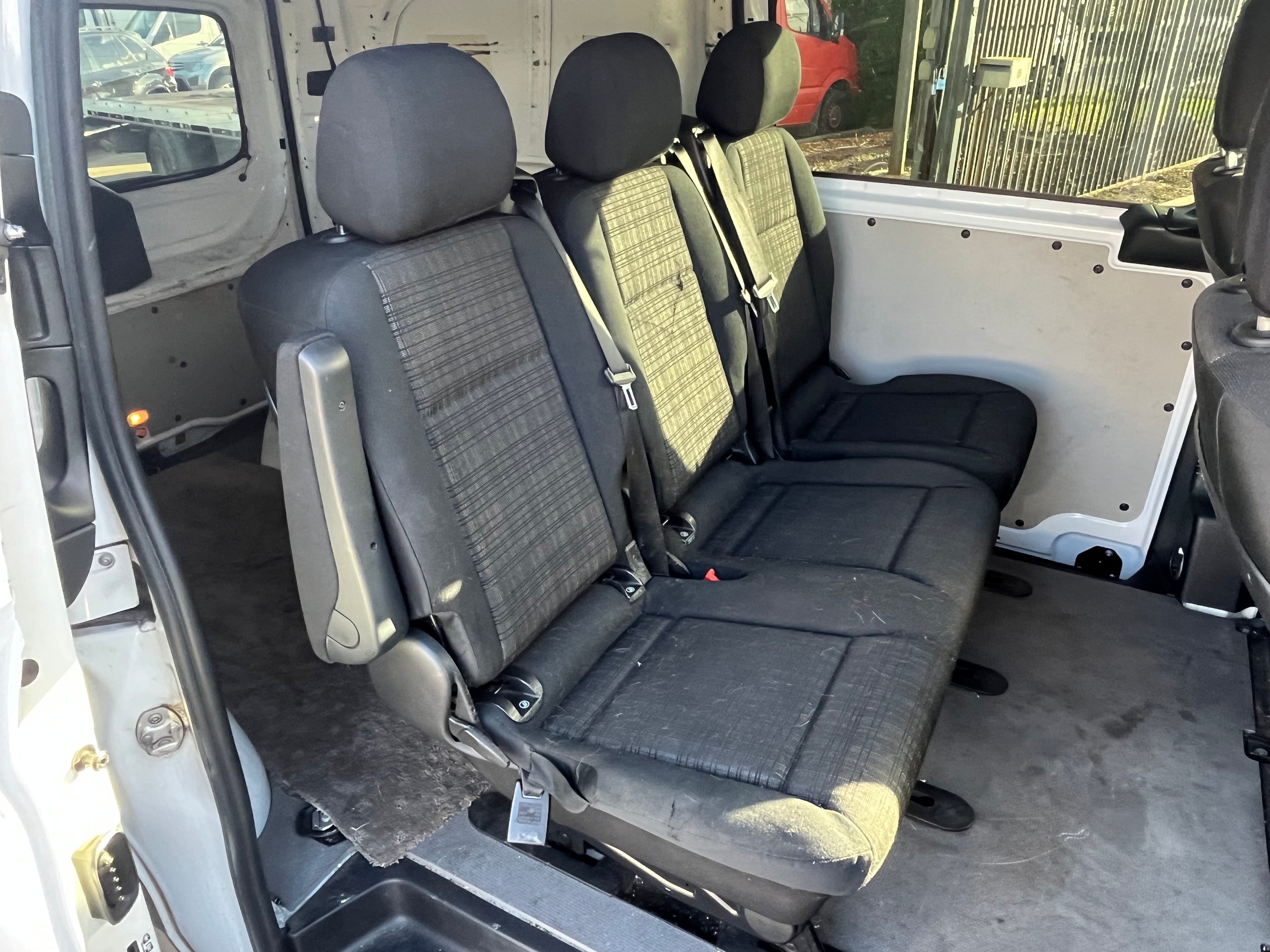 2015 Mercedes Benz Vito 114 BLUETEC Crewcab 5 Seater Van